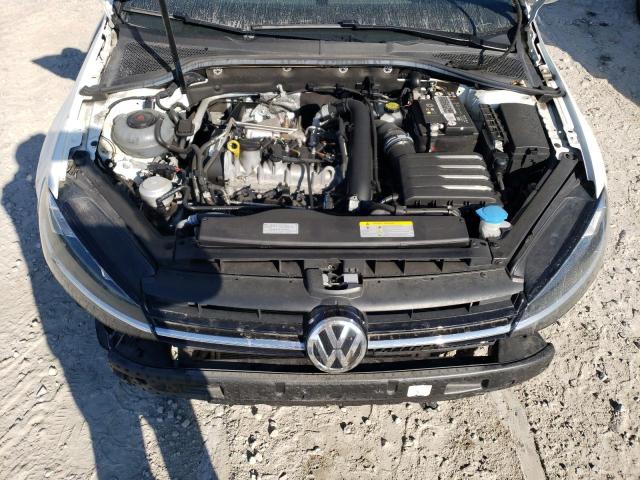 Volkswagen Golf 2021