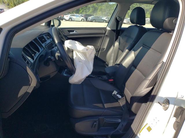 Volkswagen Golf 2021