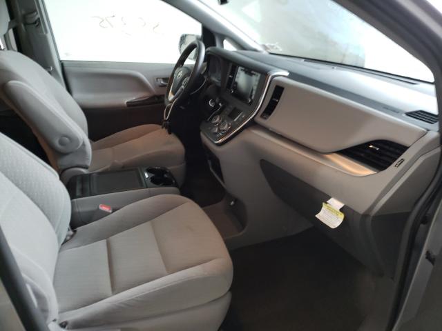 Toyota Sienna III Рестайлинг 2 2019