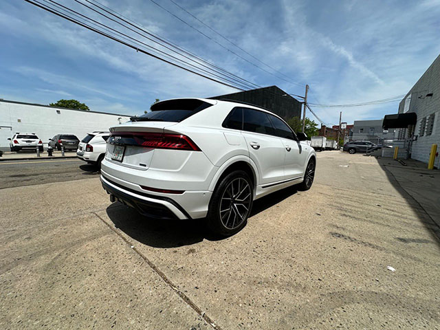 Audi Q8 2021