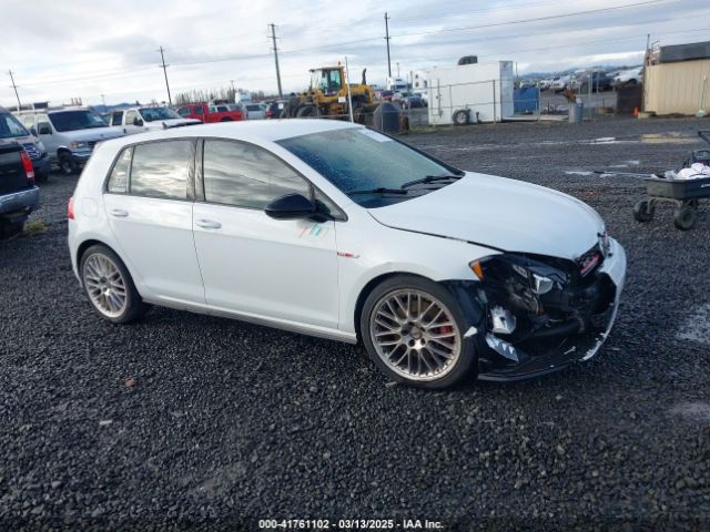 Volkswagen Golf 2021