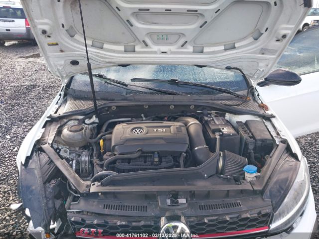 Volkswagen Golf 2021