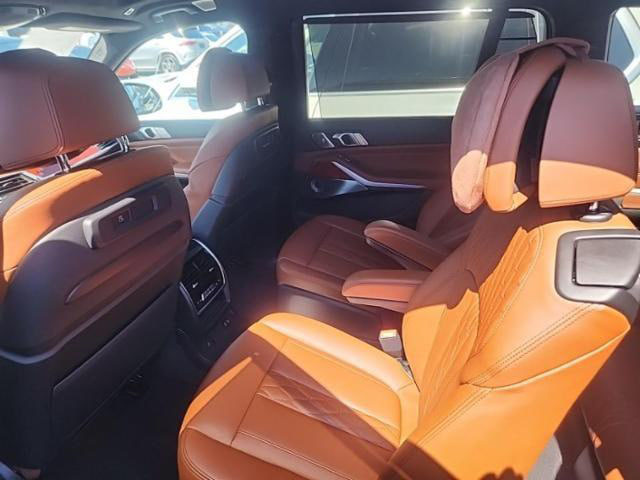 BMW X7 2021