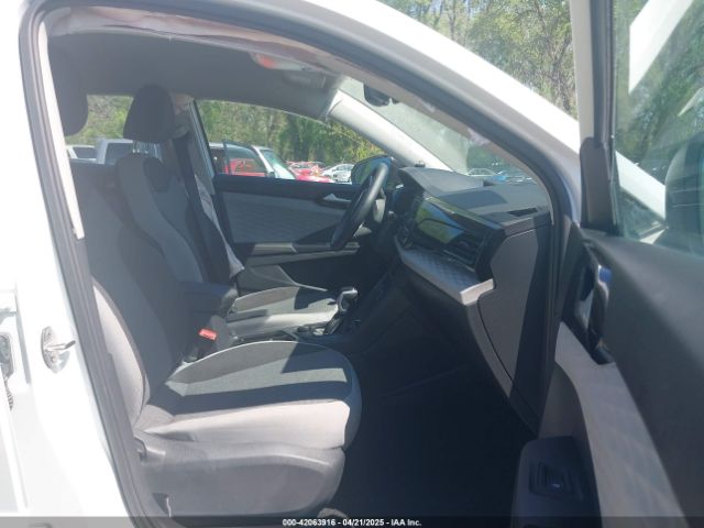 Volkswagen Taos 2024