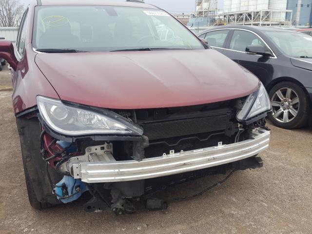 Chrysler Pacifica RU 2017