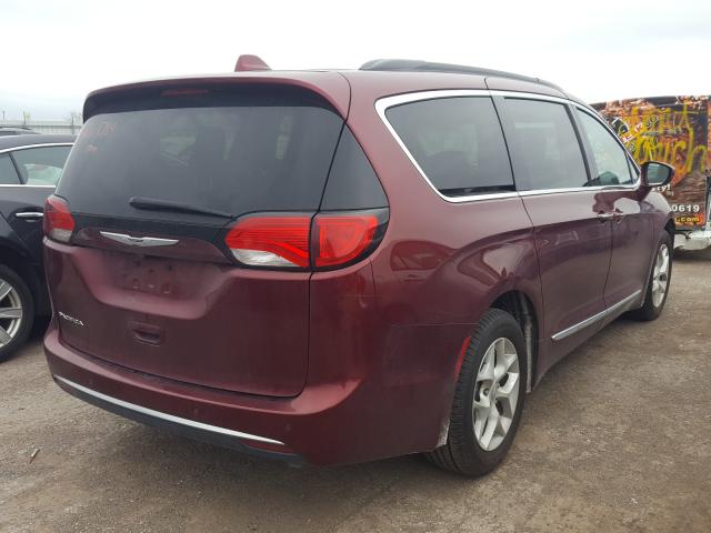Chrysler Pacifica RU 2017