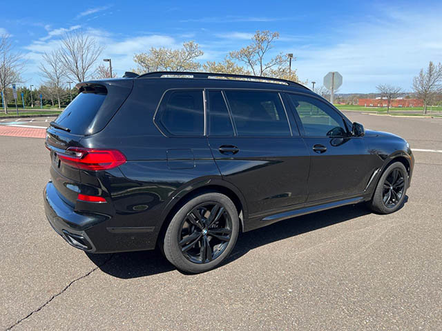 BMW X7 2021