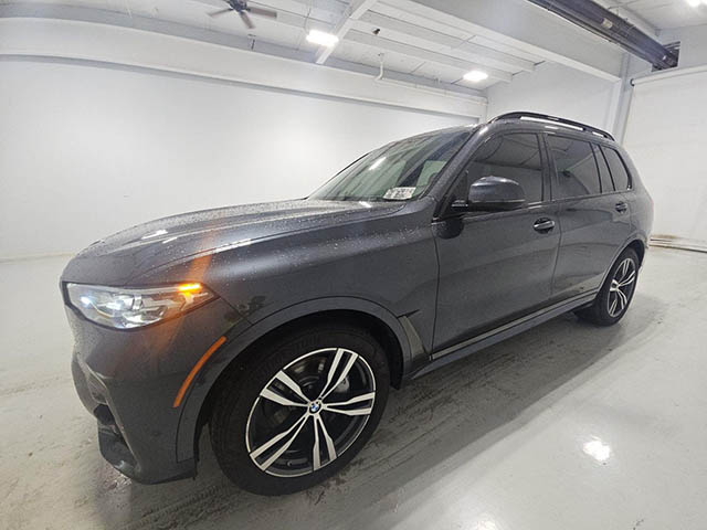 BMW X7 2021