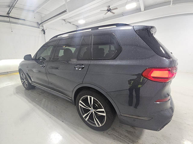 BMW X7 2021