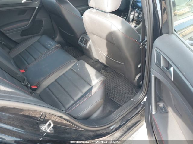 Volkswagen Golf 2021