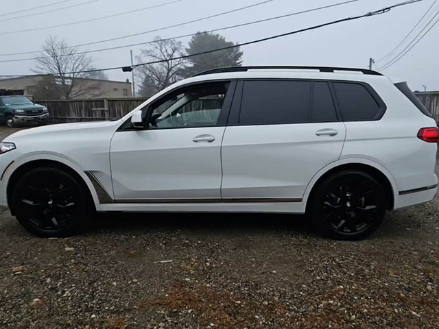 BMW X7 2021