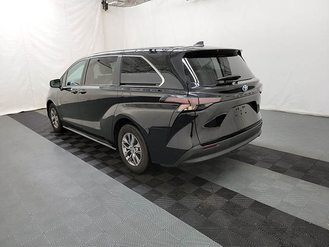 Toyota Sienna 2023