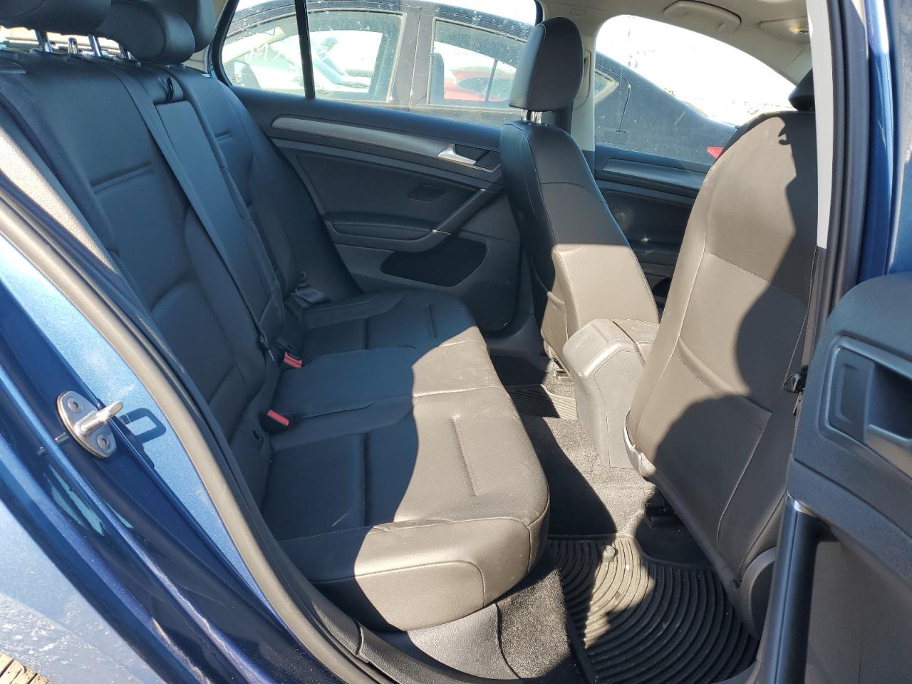 Volkswagen Golf 2021