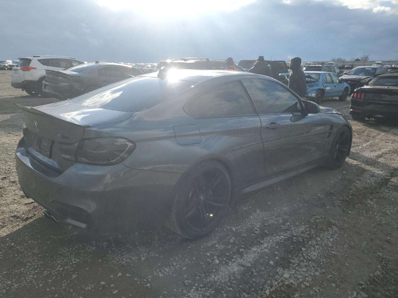 BMW M4 2015