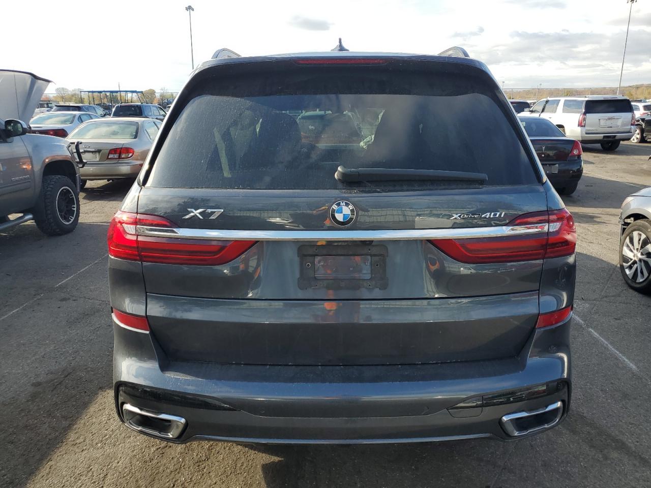 BMW X7 2022