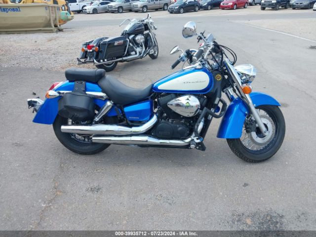 Honda VT750 2022