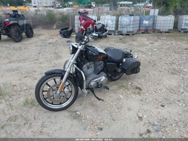 Harley Davidson XL883 2013
