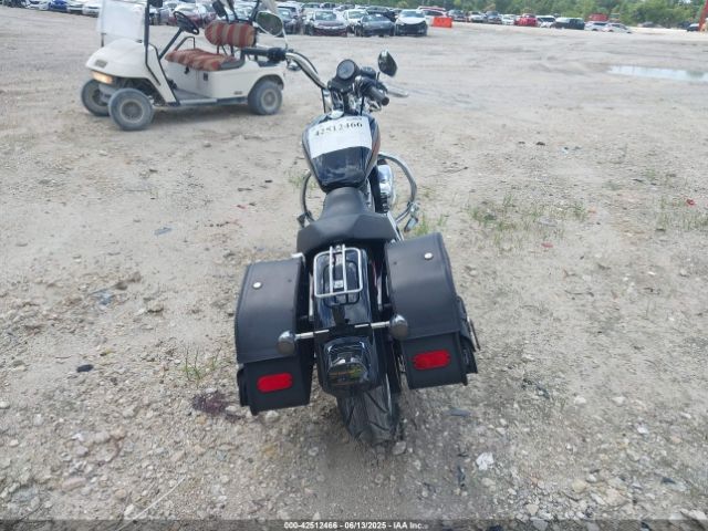 Harley Davidson XL883 2013