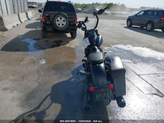 Indian Springfield Dark Horse 2023