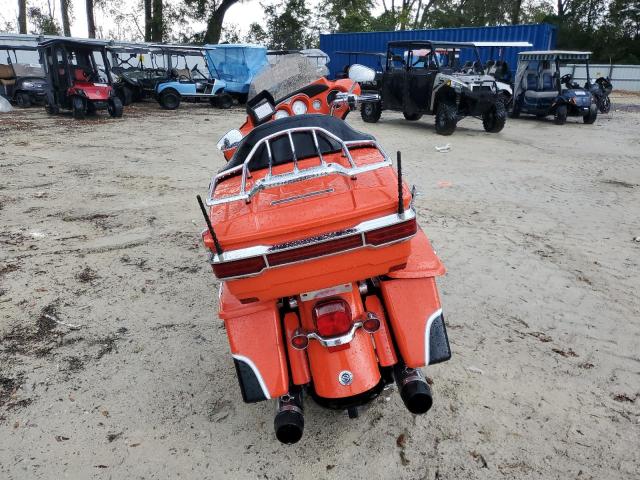 Harley Davidson FLHTCUSE 2012