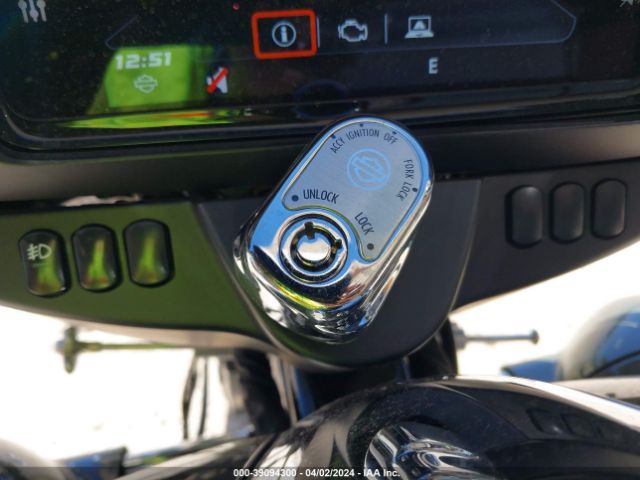 Harley Davidson FLHTCUTG 2021