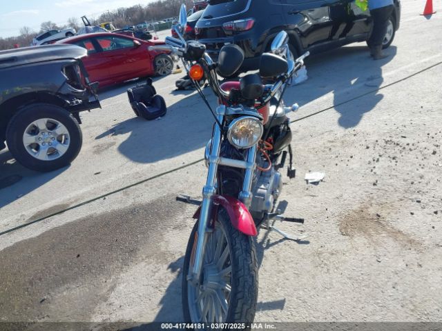 Harley Davidson XL883 2005