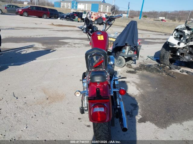 Harley Davidson XL883 2005