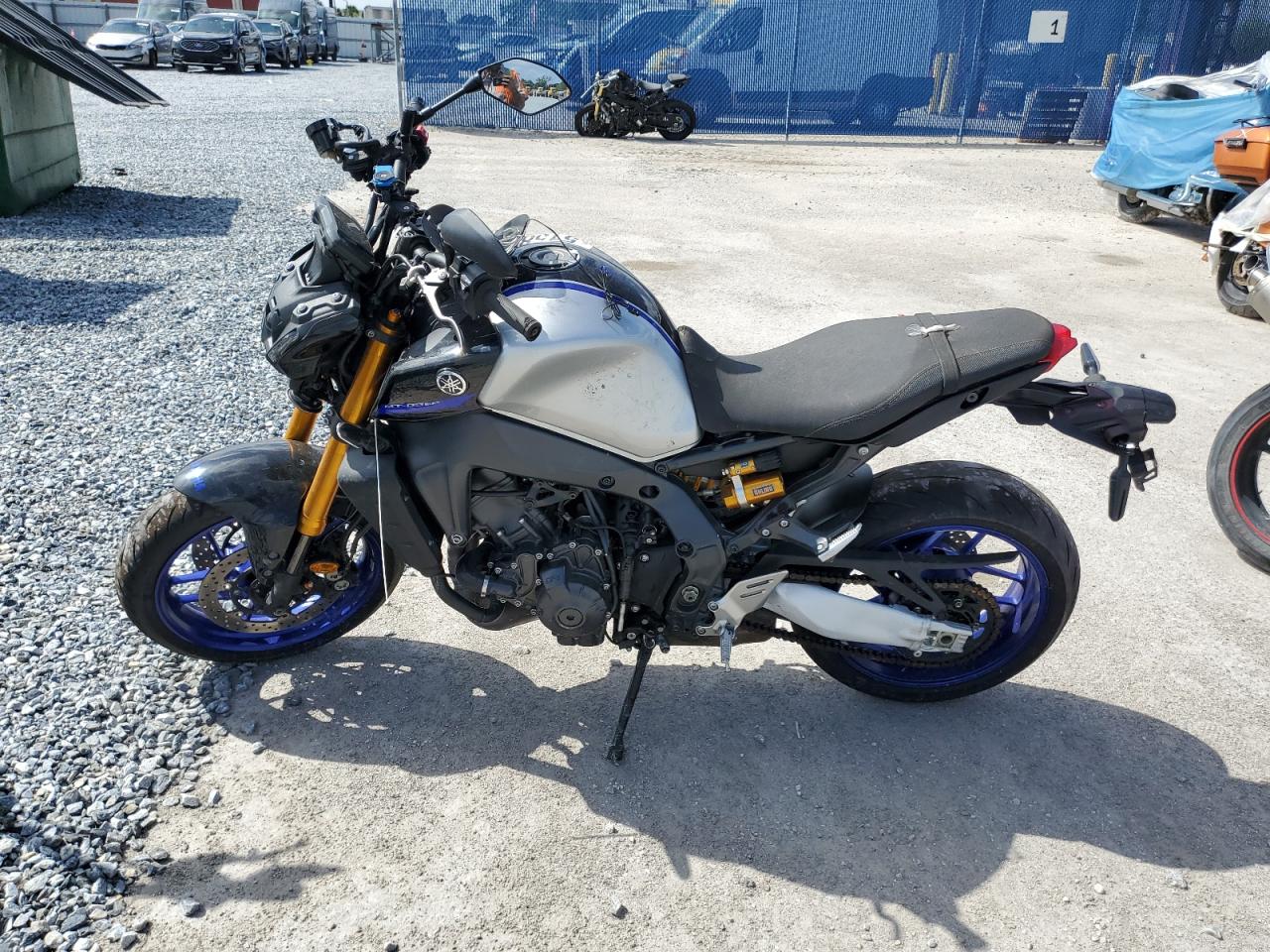 YAMAHA MT09 2023