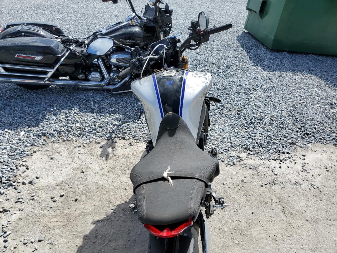 YAMAHA MT09 2023