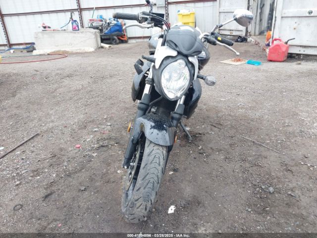 Suzuki SFV650 2009