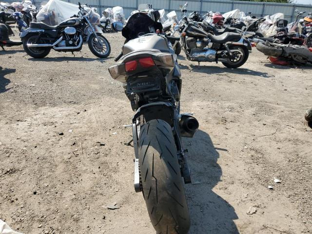 Suzuki GSX-R750 2013