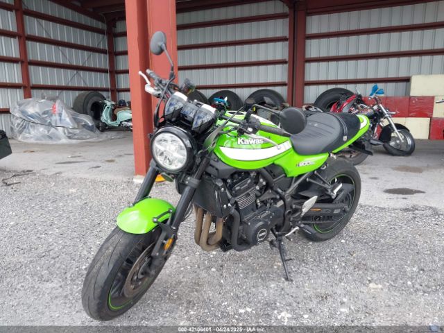KAWASAKI ZR900 2019