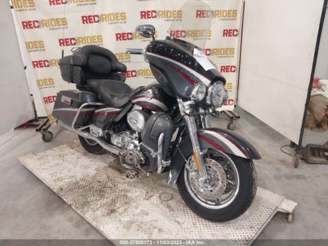 Harley Davidson FLHTCUSE 2006