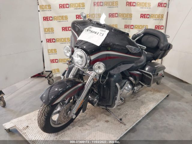 Harley Davidson FLHTCUSE 2006