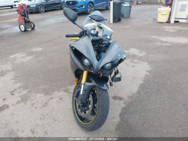 YAMAHA YZFR1 2009