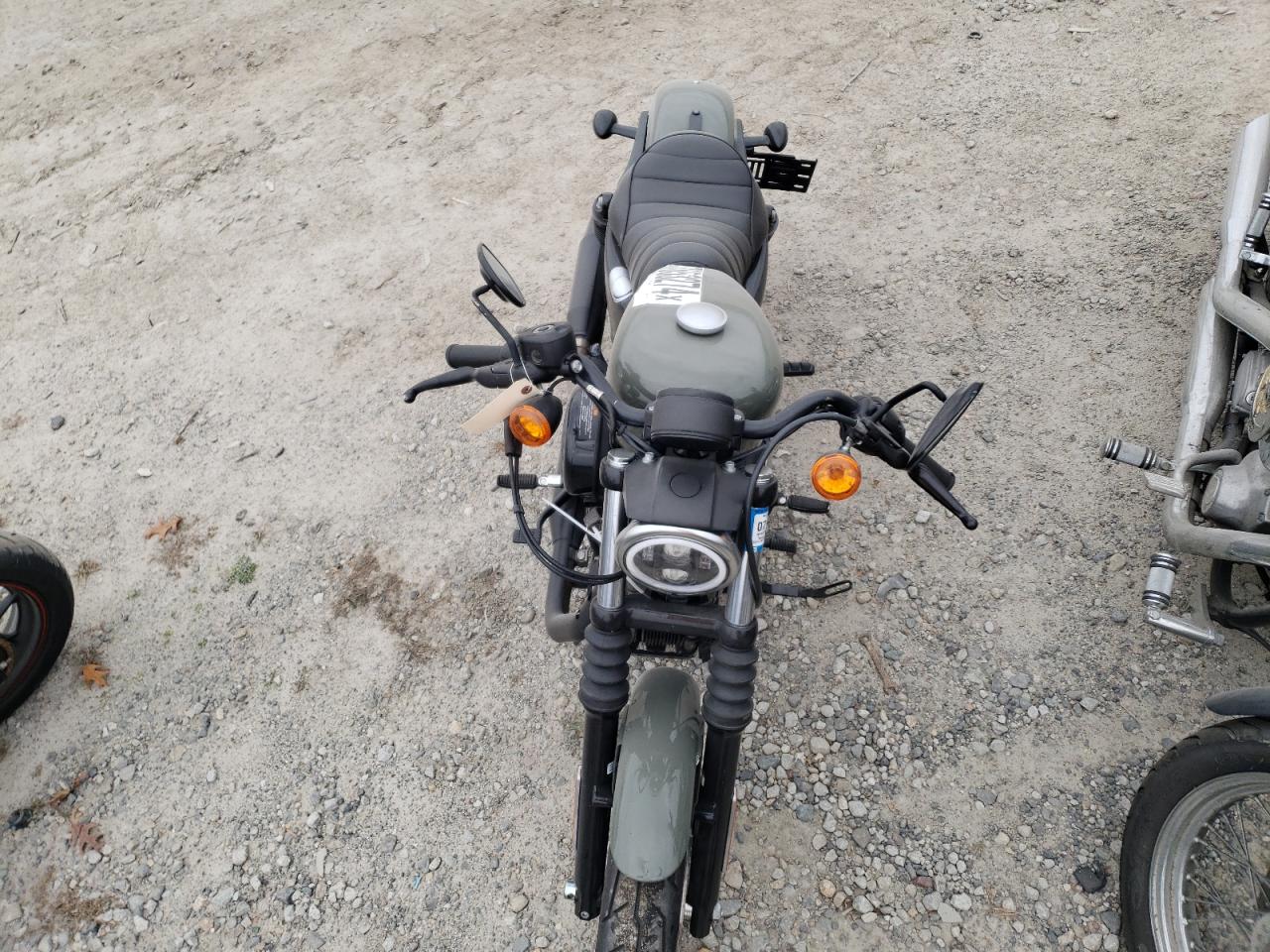 Harley Davidson XL883 2021