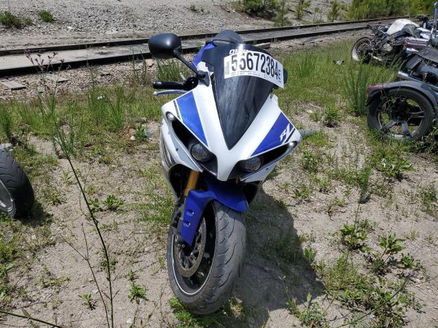 YAMAHA YZFR1 2014