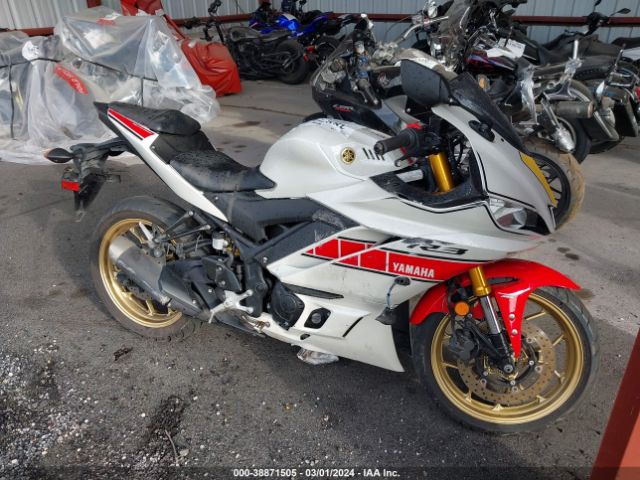 YAMAHA YZFR3 2022