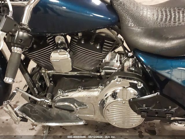 Harley Davidson FLHX 2012