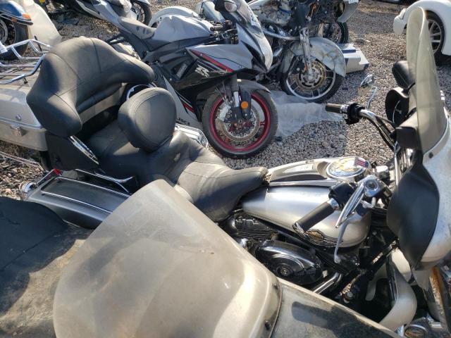 Harley Davidson FLHTCUI 2003