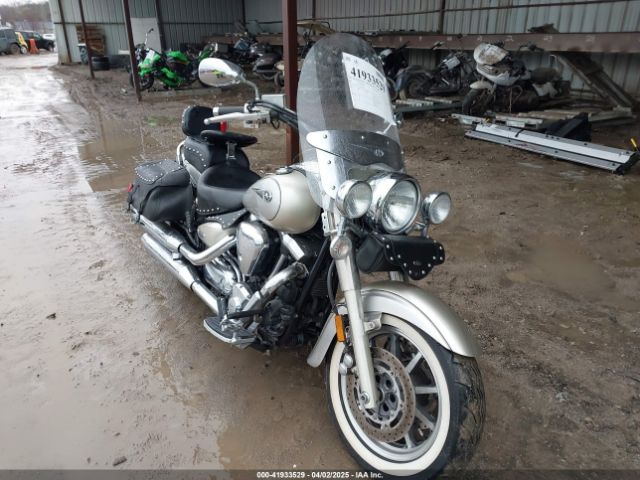 YAMAHA XV1700 2005