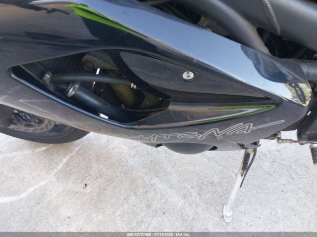 Triumph Daytona 2005