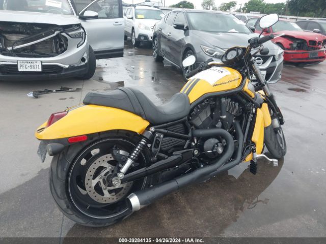 Harley Davidson VRSCDX 2011