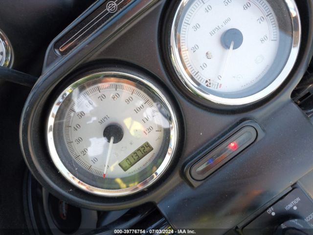 Harley Davidson FLTRX 2013