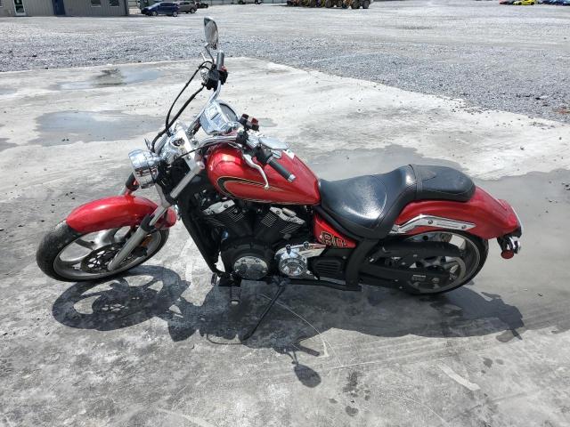 YAMAHA XVS1300 2015