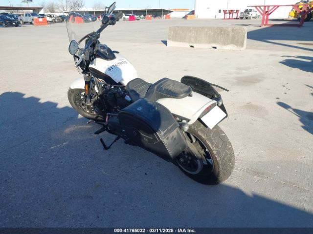 Harley Davidson FXFBS 2022
