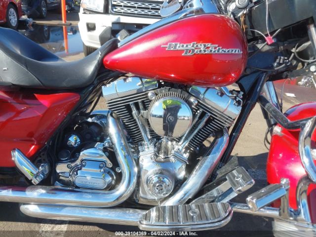 Harley Davidson FLHX 2013