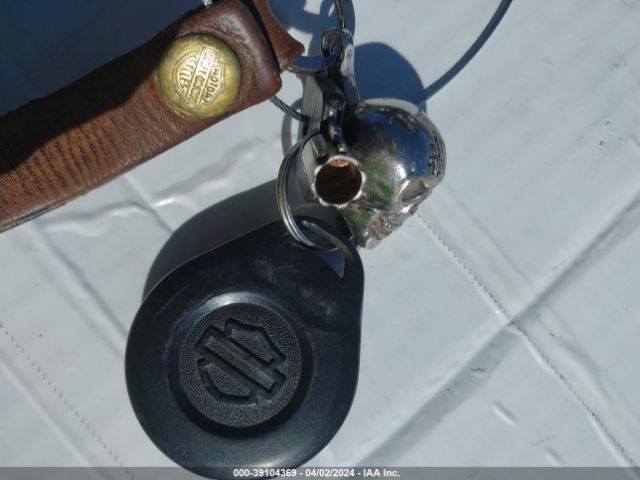 Harley Davidson FLHX 2013