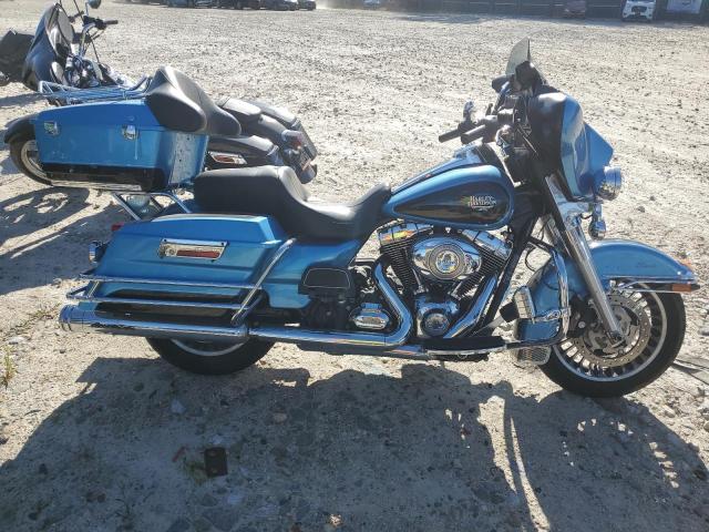 Harley Davidson FLHTC 2011