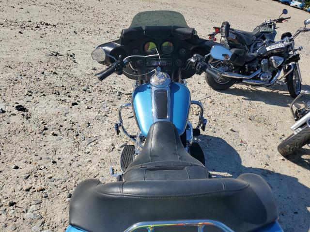 Harley Davidson FLHTC 2011